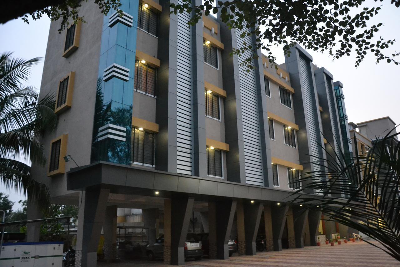 Hotel Yogiraj Shirdi Exterior foto